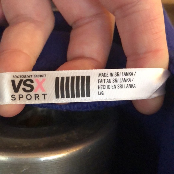 Victoria Secret 🤫 - Picture 5 of 6